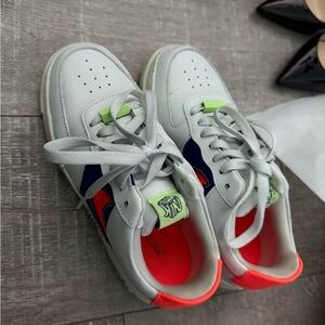 Nike Shoes Size 6.5 (W)
